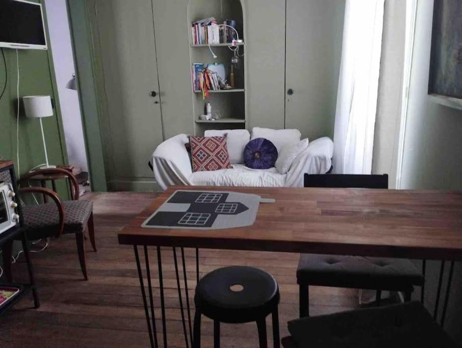 Cosy Nest In Montmartre Apartment Paris Exterior photo